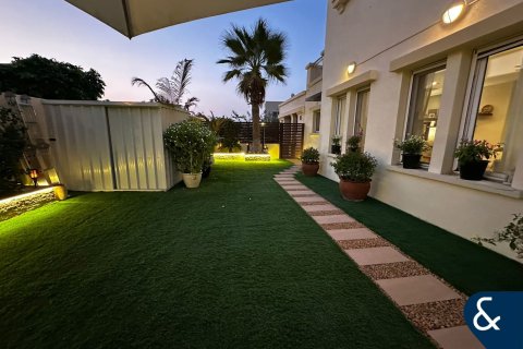 Villa en The Springs, Dubai, 2 dormitorios, 167 m², № 75869 - foto 18