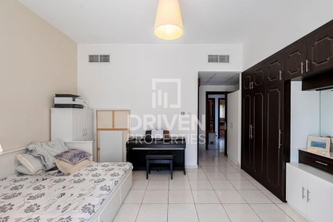 Купить виллу в Джумейра Вилладж Серкл, Дубай: 4 спальни, 372м², № 19697 - фото 8
