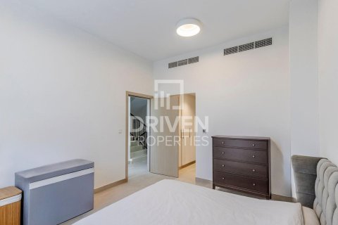 Adosado en Dubai Sports City, Dubai, 4 dormitorios, 157 m², № 19696 - foto 9