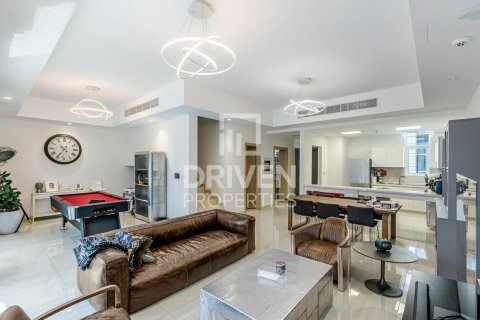 Adosado en Dubai Sports City, Dubai, 4 dormitorios, 157 m², № 19696 - foto 3