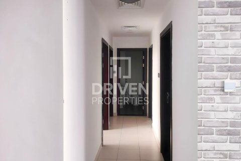 Apartment in Glitz, Dubai Studio City, Dubai 3 bedrooms, 126 sq.m. № 19685 - photo 9