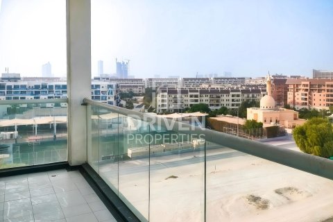 Apartment in Glitz, Dubai Studio City, Dubai 3 bedrooms, 126 sq.m. № 19685 - photo 1
