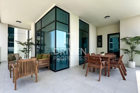Apartamento en Urban Oasis, Business Bay, Dubai, 3 dormitorios, 176 m², № 19686 - foto 18