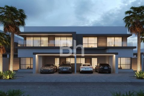 Villa in Dubai Land, Dubai 5 bedrooms, 362 sq.m. № 21045 - photo 1