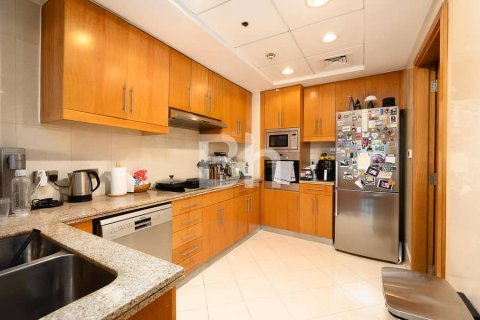 Apartment in Dubai Marina, Dubai 3 bedrooms, 164 sq.m. № 57243 - photo 14