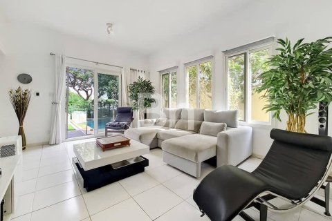فيلا في The Springs, دبي 3 غرف نوم, 270 م² رقم 57221 - صورة 19