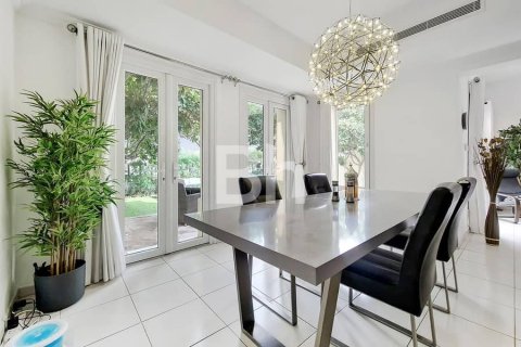 فيلا في The Springs, دبي 3 غرف نوم, 270 م² رقم 57221 - صورة 15