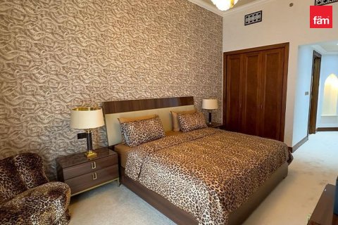 Apartment in Old Town, Dubai 4 bedrooms, 288.6 sq.m. № 141948 - photo 7