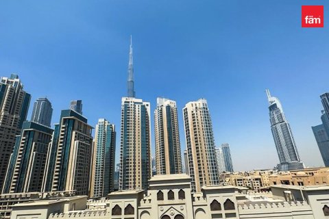 Apartment in Old Town, Dubai 4 bedrooms, 288.6 sq.m. № 141948 - photo 14