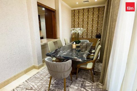 Apartment in Old Town, Dubai 4 bedrooms, 288.6 sq.m. № 141948 - photo 11