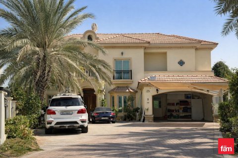 Villa in Jumeirah Islands, Dubai 4 bedrooms, 815.4 sq.m. № 94893