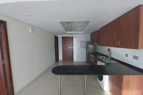 Apartment in Jumeirah Lake Towers, Dubai 2 bedrooms, 136.8 sq.m. № 49114 - photo 2
