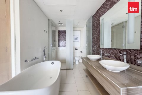 Apartamento en Business Bay, Dubai, 3 dormitorios, 162.2 m², № 89278 - foto 12