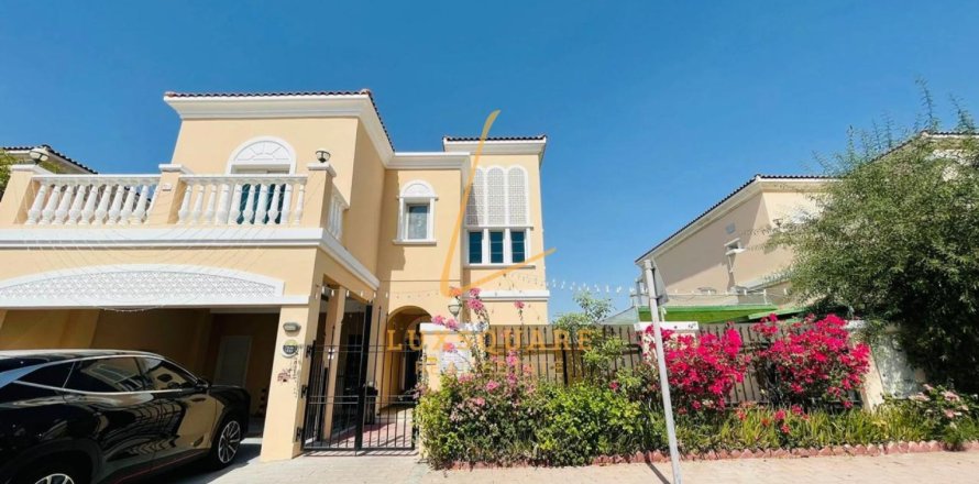 Вилла в Джумейра Вилладж Серкл, Дубай, 3 спальни, 729м², № 141828