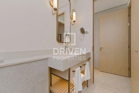 Apartamento en Vida Residences Dubai Mall, Downtown Dubai (Downtown Burj Dubai), Dubai, 2 dormitorios, 101.54 m², № 128648 - foto 12