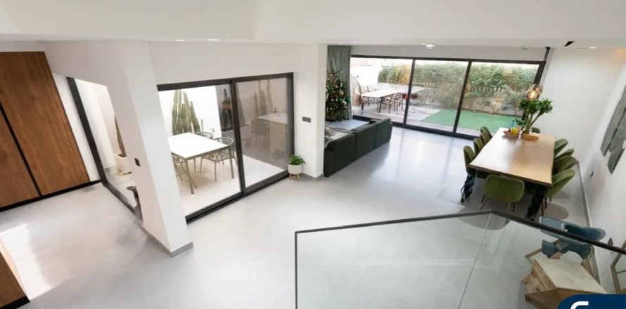 فيلا في Al Furjan, دبي 4 غرف نوم, 222 م² رقم 91445