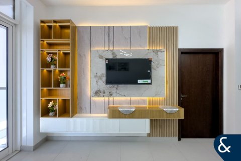 Снять в аренду квартиру в Бизнес-Бэе, Дубай: 1 спальня, 72м², № 91444 - фото 2