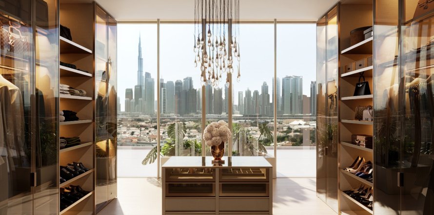 Apartment in Dubai 5 bedrooms, 893 sq.m. № 103737
