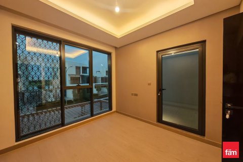 Townhouse in Dubai 4 bedrooms, 138.8 sq.m. № 50122 - photo 9
