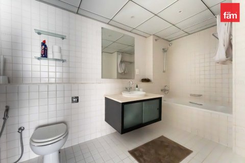 Apartment in Dubai Marina, Dubai 2 bedrooms, 128.8 sq.m. № 50110 - photo 16