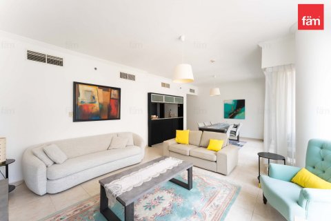 Apartment in Dubai Marina, Dubai 2 bedrooms, 128.8 sq.m. № 50110 - photo 1