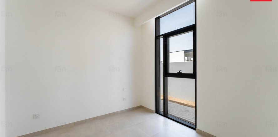 Townhouse in Dubai 4 bedrooms, 277.8 sq.m. № 50103