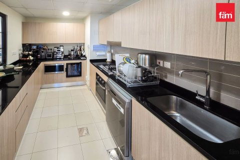 Villa in Meydan, Dubai 4 bedrooms, 283.2 sq.m. № 85884 - photo 9