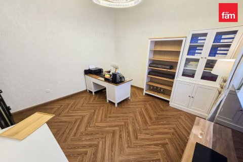 Villa in Meydan, Dubai 4 bedrooms, 283.2 sq.m. № 85884 - photo 10