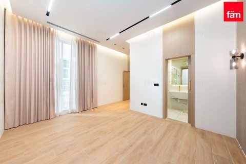 Villa en Dubai, 7 dormitorios, 1073.2 m², № 85885 - foto 22