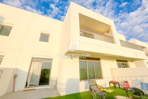تاون هاوس في Town Square, دبي 3 غرف نوم, 193 م² رقم 15096 - صورة 1