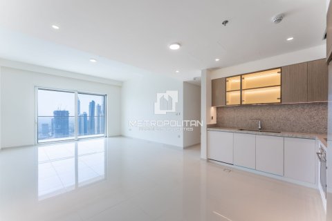 Apartment in EMAAR Beachfront, Dubai Harbour, Dubai 2 bedrooms, 128 sq.m. № 15098 - photo 4