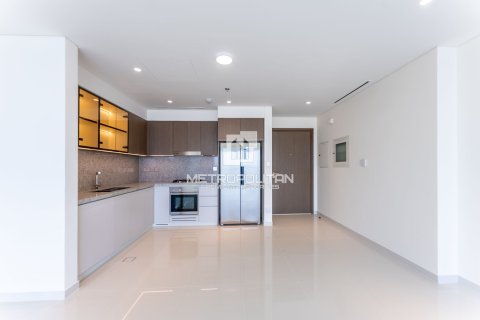 Apartment in EMAAR Beachfront, Dubai Harbour, Dubai 2 bedrooms, 128 sq.m. № 15098 - photo 3