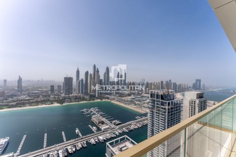 Apartment in EMAAR Beachfront, Dubai Harbour, Dubai 2 bedrooms, 128 sq.m. № 15098 - photo 12