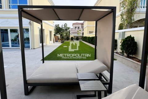 Villa in Jumeirah Village Triangle, Dubai 5 bedrooms, 705 sq.m. № 15112 - photo 6