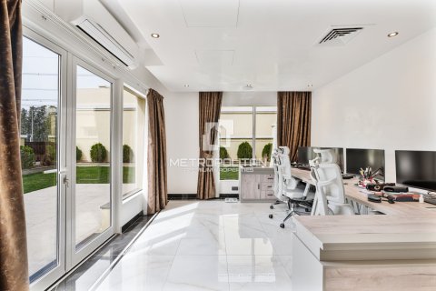 Villa in Jumeirah Village Triangle, Dubai 5 bedrooms, 705 sq.m. № 15112 - photo 15