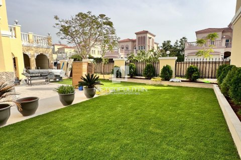 Villa in Jumeirah Village Triangle, Dubai 5 bedrooms, 705 sq.m. № 15112 - photo 5