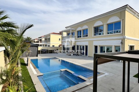 Villa in Jumeirah Village Triangle, Dubai 5 bedrooms, 705 sq.m. № 15112 - photo 3