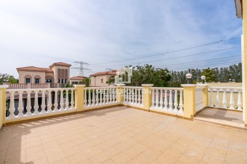 Villa in Jumeirah Village Triangle, Dubai 5 bedrooms, 705 sq.m. № 15112 - photo 24
