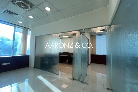 Bureau à Business Bay, Dubai, 107.3 m², № 78484 - photo 1