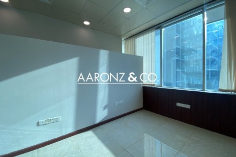 Bureau à Business Bay, Dubai, 107.3 m², № 78484 - photo 4