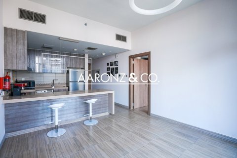 Appartement à Jumeirah Lake Towers, Dubai, 1 chambre, 69.8 m², № 78469 - photo 3