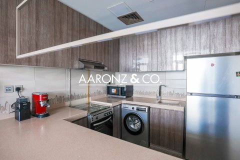 Appartement à Jumeirah Lake Towers, Dubai, 1 chambre, 69.8 m², № 78469 - photo 9