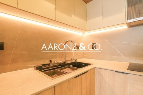 Appartement à Jumeirah Lake Towers, Dubai, 2 chambres, 164.7 m², № 78471 - photo 19