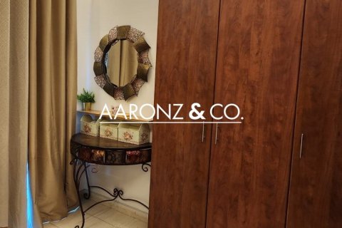 Appartement à Jumeirah Lake Towers, Dubai, 1 chambre, 69.9 m², № 78468 - photo 8