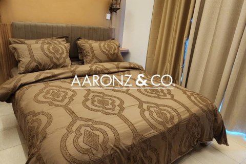 Appartement à Jumeirah Lake Towers, Dubai, 1 chambre, 69.9 m², № 78468 - photo 5