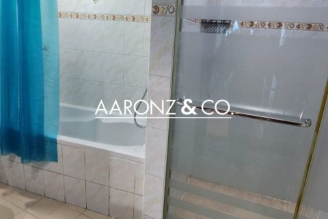 Appartement à Jumeirah Lake Towers, Dubai, 1 chambre, 69.9 m², № 78468 - photo 10