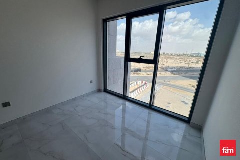 Купить квартиру в Дубай Студио-Сити, Дубай: 2 спальни, 96.2м², № 90311 - фото 18