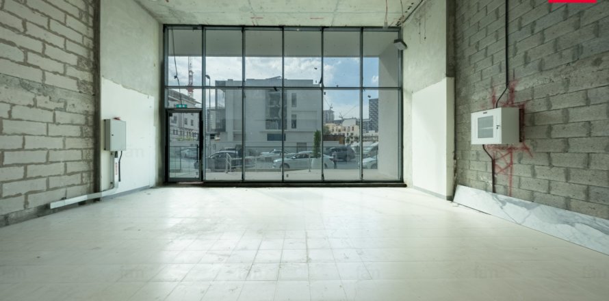 Tienda en Dubai, 101 m², № 90235