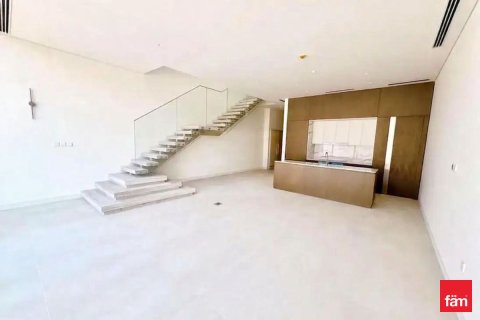 Adosado en Dubai, 3 dormitorios, 358.3 m², № 84308 - foto 2
