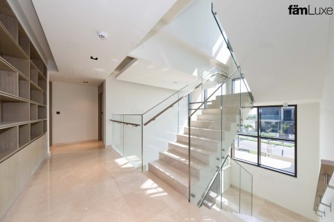 Villa in Dubai Hills Estate, Dubai 5 bedrooms, 707.5 sq.m. № 84309 - photo 8
